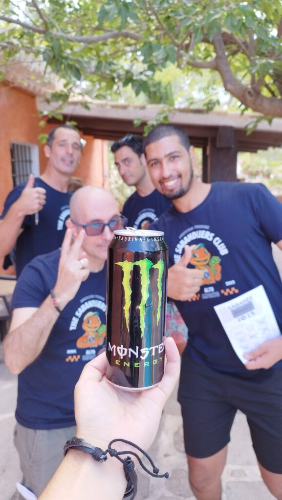¡Monster, patrocinanos!